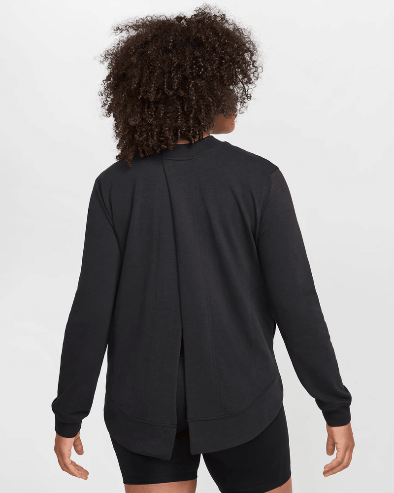 Nike (M) One