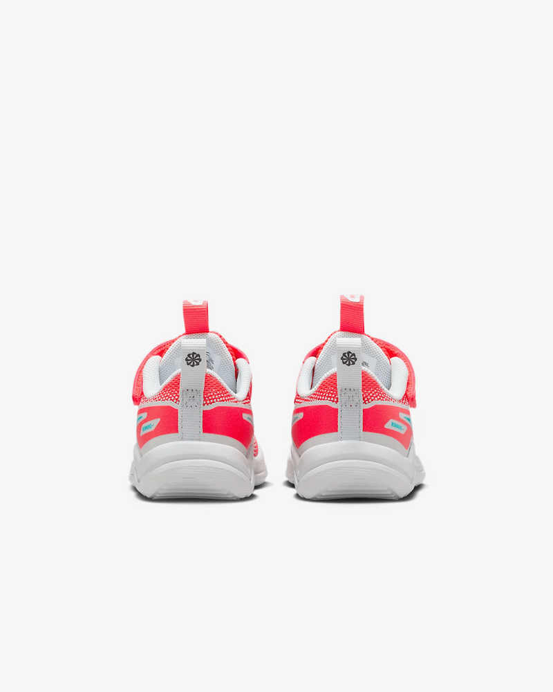 Nike Cosmic Runner